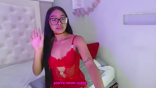 pocahontamoon online show from 10-16-25, 02:47