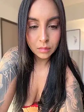 Lia Salens online show from 04-27-26, 12:14