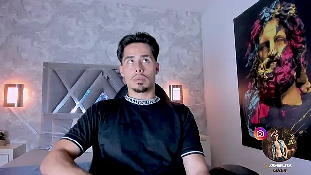 Snapshot of loghan_fox chatting on 10-31-25, 04:09 loghan fox online show from 10-31-25, 04:09