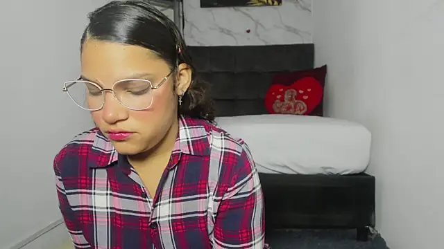 aly n sebas online show from 10-04-25, 11:56