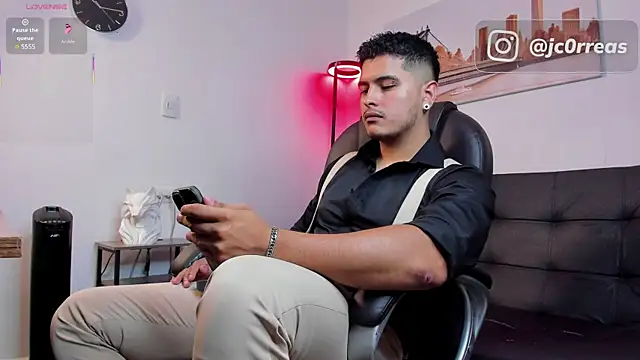  Juanes online show from 12-18-25, 09:40