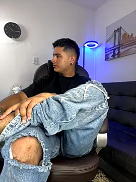  Juanes online show from 11-21-25, 11:37