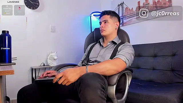  Juanes online show from 11-18-25, 09:29