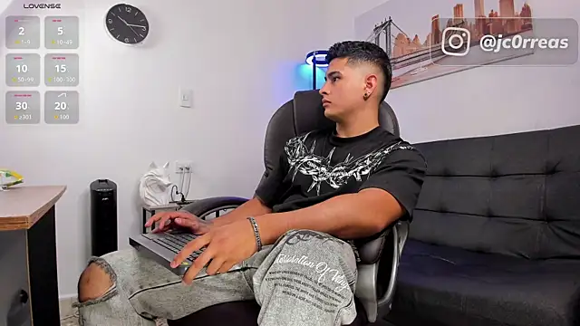  Juanes online show from 10-27-25, 10:11