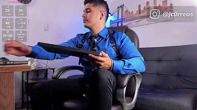  Juanes online show from 12-16-25, 10:03