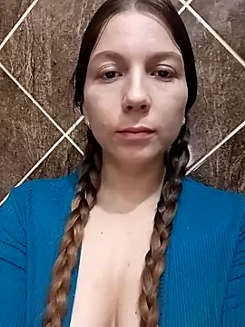 Arianna Moss online show from 10-22-25, 02:44