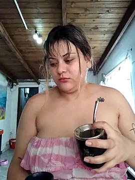 Snapshot of Dulceluz_420 chatting on 10-22-25, 03:55 Dulceluz 420 online show from 10-22-25, 03:55