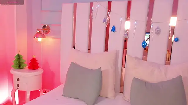 selene phmoon online show from 12-17-25, 05:12