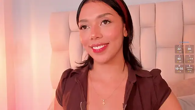 Snapshot of selene_phmoon chatting on 09-19-25, 05:00 selene phmoon online show from 09-19-25, 05:00