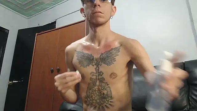 AlexandroRossi online show from 12-04-25, 05:06