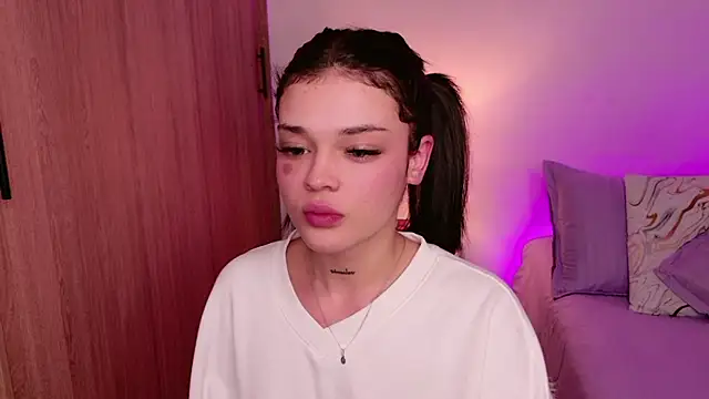 DulceDuarte online show from 01-11-26, 04:52