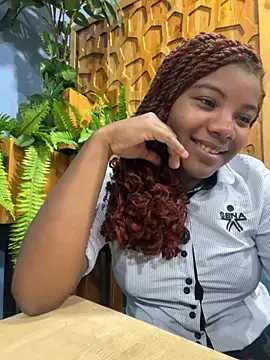Snapshot of chocolatito-ho chatting on 10-22-25, 11:14 chocolatito-ho online show from 10-22-25, 11:14