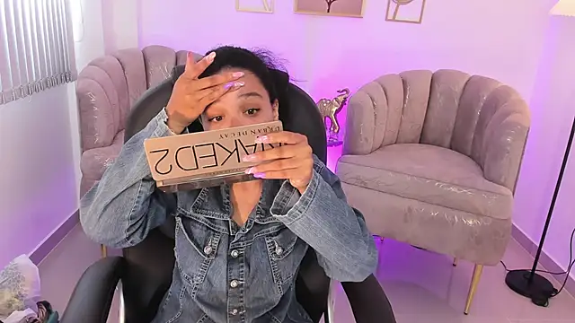 Ayshel cooperr online show from 10-12-25, 04:08