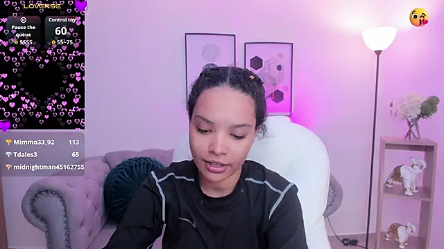 Ayshel cooperr online show from 10-19-25, 03:20