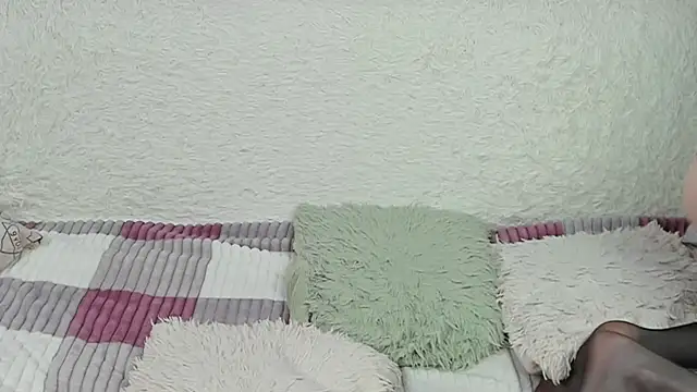 yourkriss new1 online show from 11-08-25, 07:28