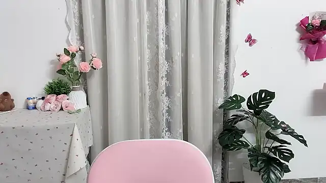 Snapshot of Amelia-babee chatting on 06-22-26, 01:08 Amelia-babee online show from 06-22-26, 01:08