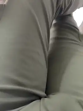 Snapshot of Bull54321 chatting on 10-14-25, 05:52 Bull54321 online show from 10-14-25, 05:52