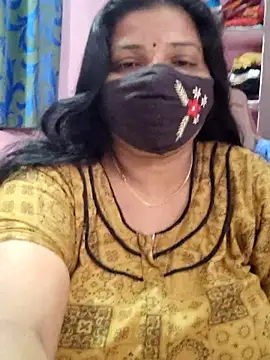 Snapshot of lathikaqueentamil chatting on 10-15-25, 12:24 lathikaqueentamil online show from 10-15-25, 12:24