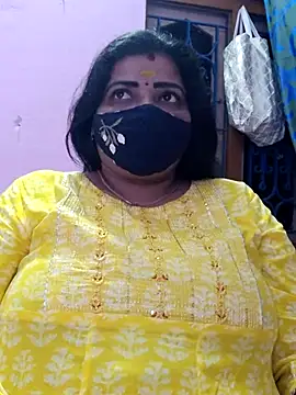Snapshot of lathikaqueentamil chatting on 10-14-25, 04:18 lathikaqueentamil online show from 10-14-25, 04:18