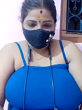 Snapshot of lathikaqueentamil chatting on 09-08-25, 05:01 lathikaqueentamil online show from 09-08-25, 05:01