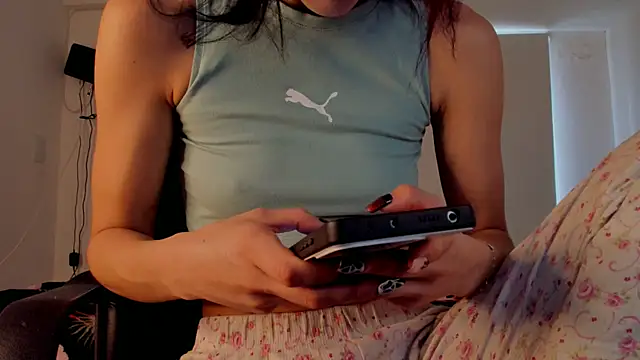 Snapshot of Madison_charlotte chatting on 10-29-25, 05:23 Madison charlotte online show from 10-29-25, 05:23