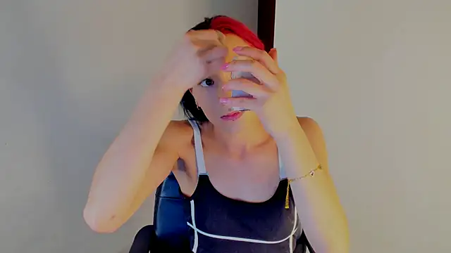 Snapshot of Madison_charlotte chatting on 11-15-25, 06:50 Madison charlotte online show from 11-15-25, 06:50