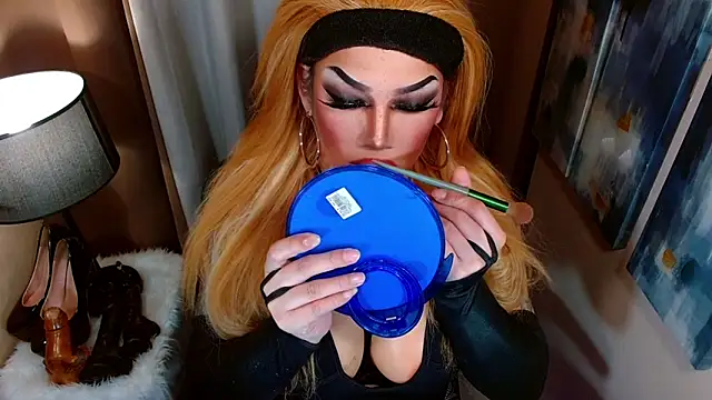 Snapshot of xmadisonmitressxx chatting on 02-02-26, 04:00 xmadisonmitressxx online show from 02-02-26, 04:00