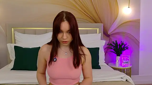 NoraHaynes online show from 03-04-26, 03:03