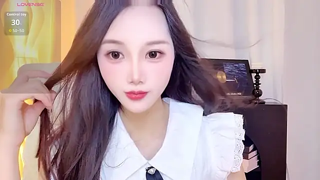 Snapshot of Aiyi909- chatting on 07-13-26, 02:16 Aiyi909- online show from 07-13-26, 02:16