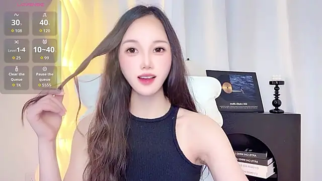 Snapshot of Aiyi909- chatting on 07-17-26, 02:14 Aiyi909- online show from 07-17-26, 02:14