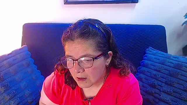 Linda banks  online show from 11-30-25, 01:50