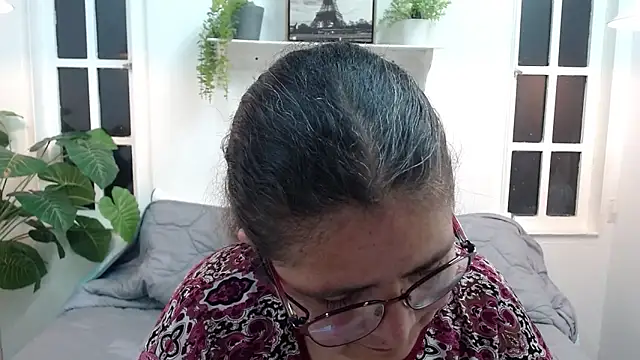Snapshot of Linda_banks_ chatting on 05-23-26, 01:26 Linda banks online show from 05-23-26, 01:26