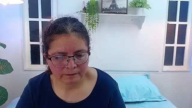 Linda banks  online show from 04-05-26, 01:34