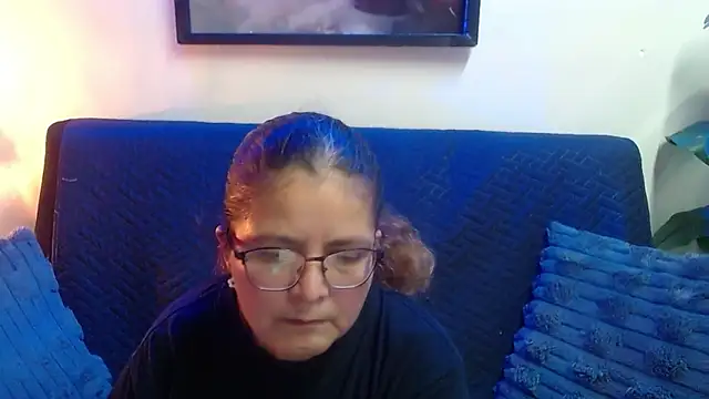 Snapshot of Linda_banks_ chatting on 05-10-26, 02:04 Linda banks online show from 05-10-26, 02:04