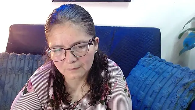 Linda banks  online show from 06-14-26, 01:46