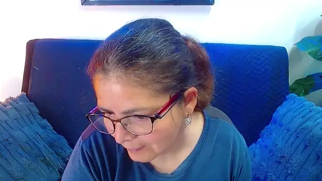 Snapshot of Linda_banks_ chatting on 05-16-26, 10:36 Linda banks online show from 05-16-26, 10:36