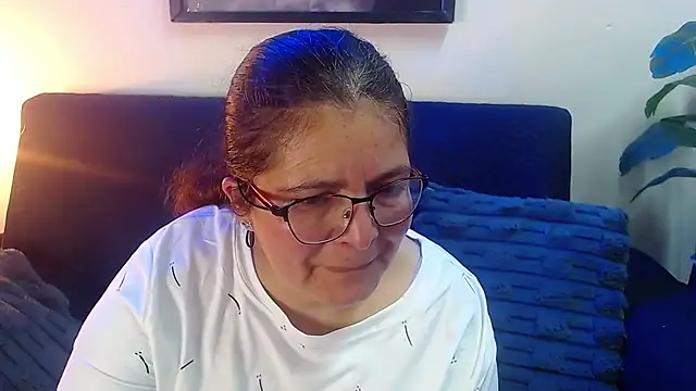Linda banks  online show from 06-21-26, 01:22