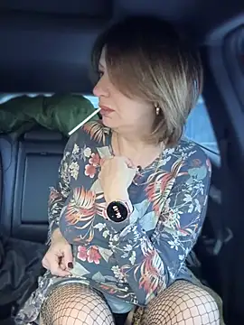 Snapshot of Milena-MilfaXXX chatting on 02-14-26, 01:50 Milena-MilfaXXX online show from 02-14-26, 01:50