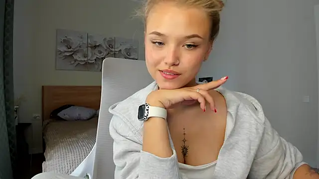 flooora 0 online show from 07-22-26, 01:40