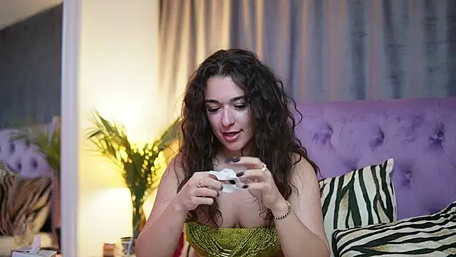 EmmaDallas online show from 10-30-25, 10:28