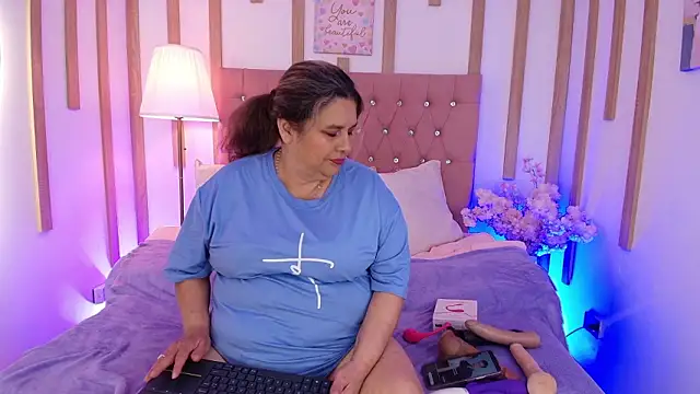 bonny wild online show from 03-19-26, 08:42