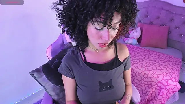 Snapshot of aline_ackerman chatting on 04-22-26, 07:31 aline ackerman online show from 04-22-26, 07:31