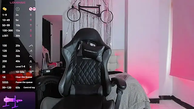 Scarlett21   online show from 10-15-25, 06:05