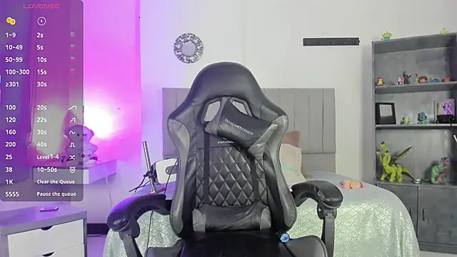 Scarlett21   online show from 10-25-25, 04:44