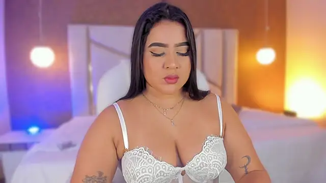 Caro Suarez online show from 10-19-25, 12:08
