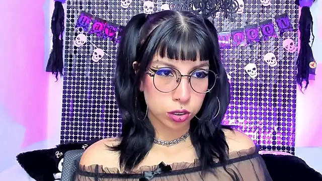 Rose 72 online show from 10-14-25, 07:58