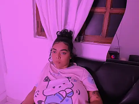 nahomy ryans online show from 11-23-25, 10:25