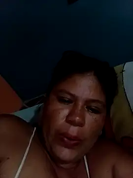 hotmom33 online show from 09-23-25, 10:00