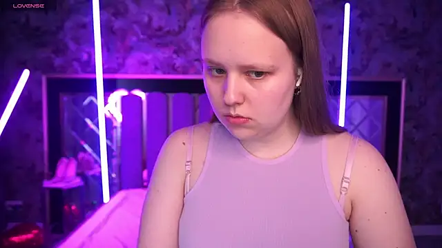 CrystallPaws online show from 04-08-26, 05:53