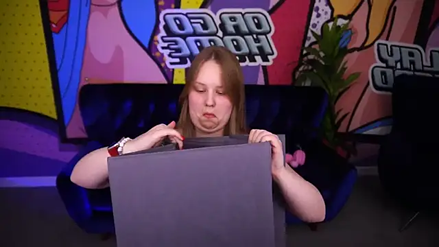 CrystallPaws online show from 11-04-25, 08:12